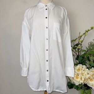 Maeve Adaptive Magnetic Button-Up Shirt in White | M | accessible